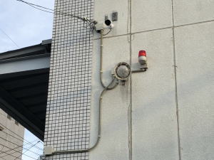 京都市南区の運送業者様の倉庫でのセキュリティシステム設置工事1