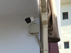 和泉市の住宅での防犯カメラ設置工事1